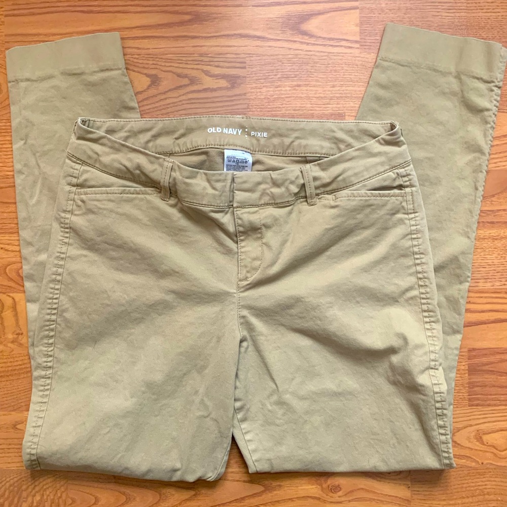 Old Navy Kaki Pixie Pants!